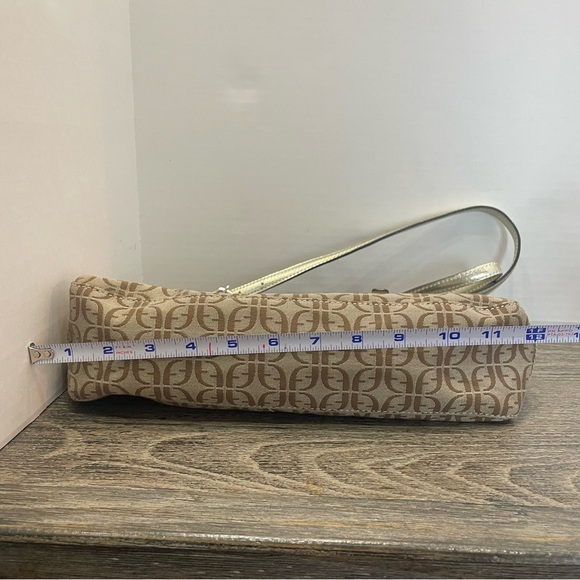 Fossil Vintage Brown Shoulder Bag. Hobo style. Pre-owned. Great condition. - Picture 13 of 15